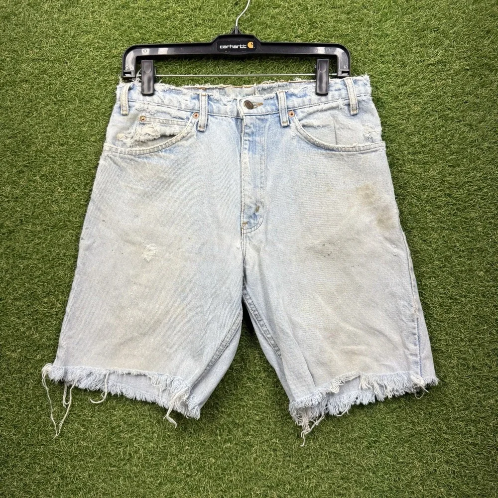 Levis shop confidence